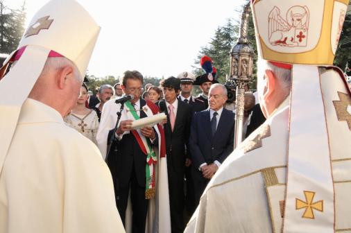 La lettura della Bolla del Perdono (28 agosto)